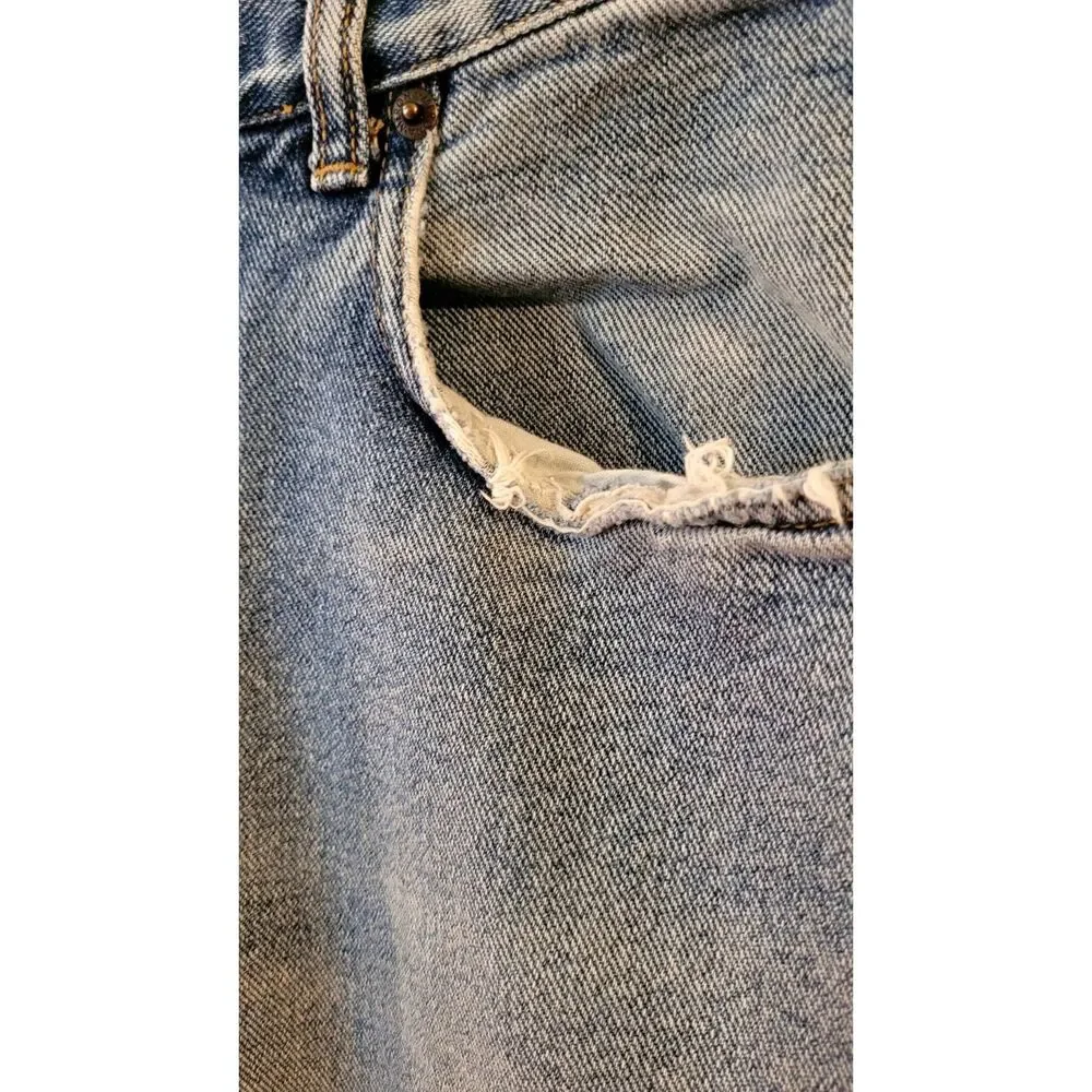 Vintage Merona 33x32 100% Cotton Well Loved Pre-Owned Jeans zip Fly Straight Leg